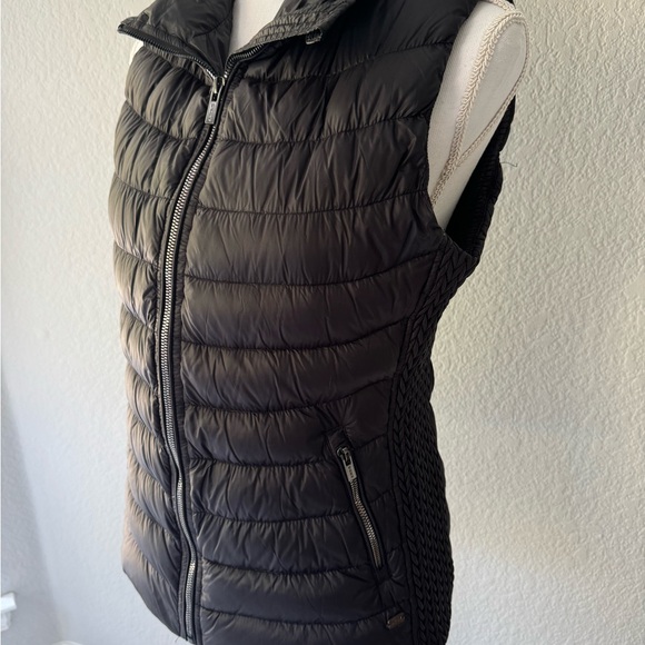 DKNY  black medium vest EUC - Picture 7 of 9